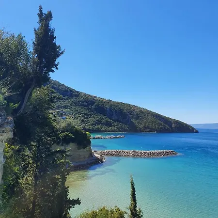 Cape Kitries Апартаменты *