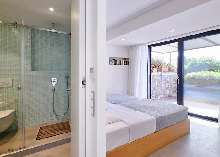 Cape Kitries * Kitriaí